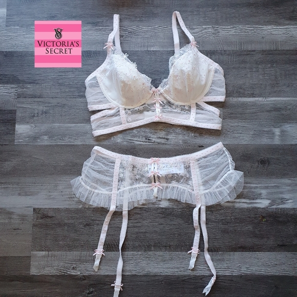 For Love & Lemon size L Evie Longline bra & belt